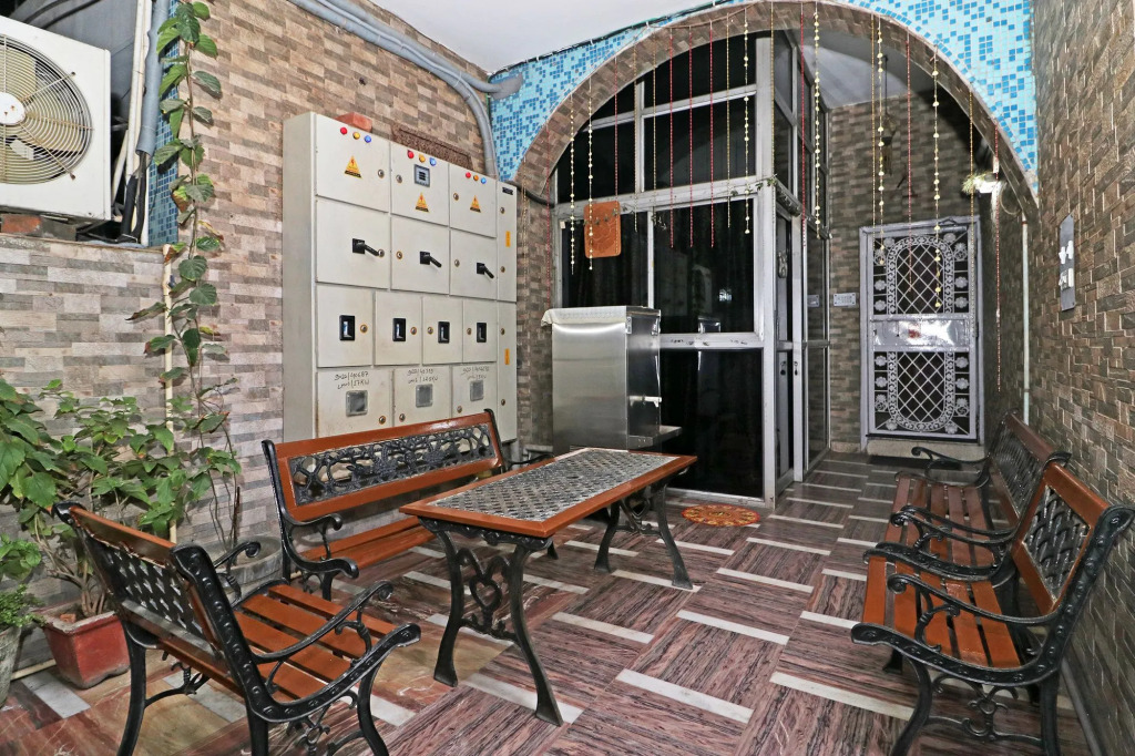 A Gulshan Continental By OYO Rooms