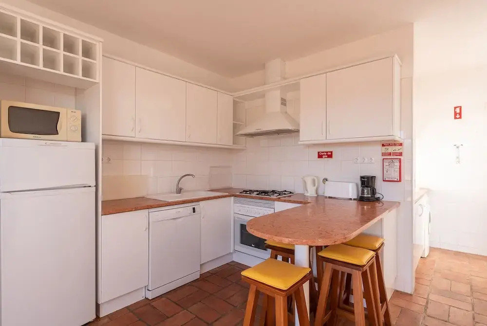 2 Bedroom Luxury Home With Pool in Patroves