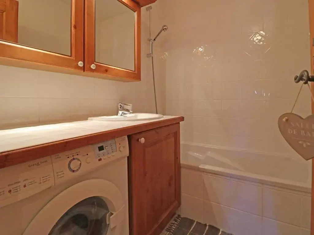 Appartement Montvalezan-La Rosière, 4 pièces, 8 personnes - FR-1-398-534