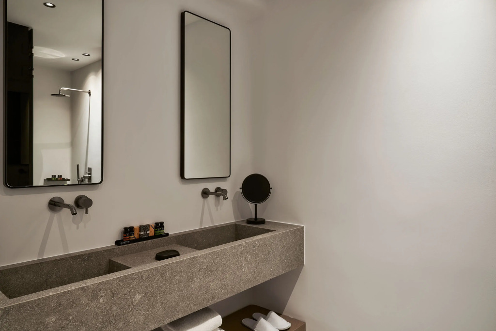 SantAnna Luxury Suites