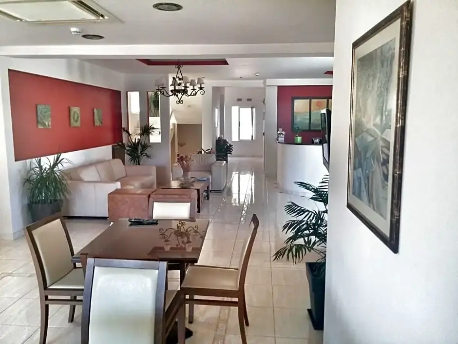 Ostria Hotel