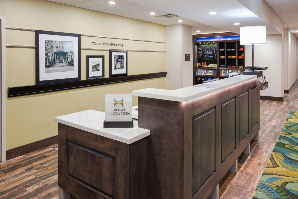 Hampton Inn & Suites Sioux City South, IA