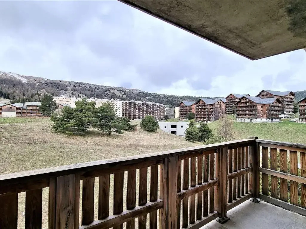 Appartement Le Dévoluy, 2 pièces, 8 personnes - FR-1-525-199