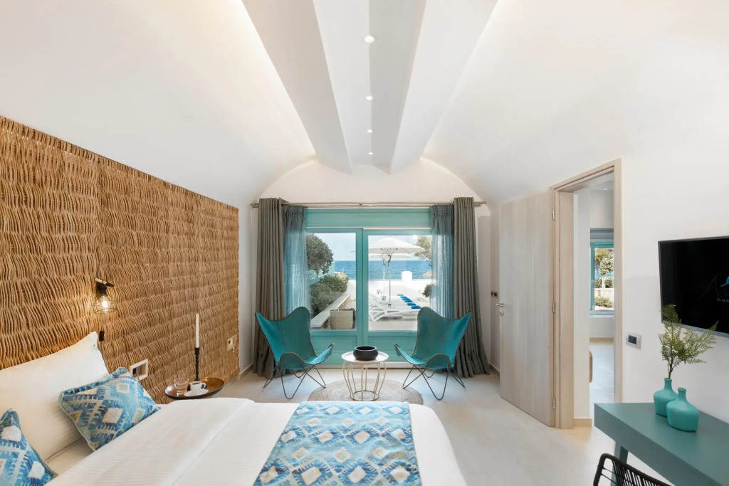 Almyriki Beach Villa