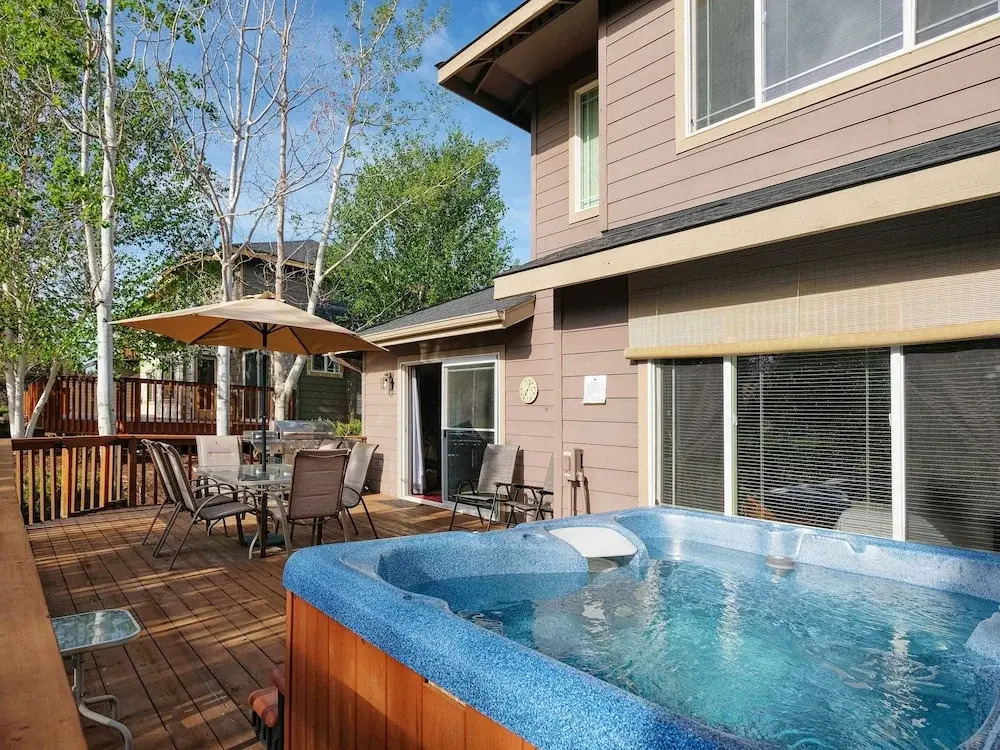 860 Golden Pheasant Drive Townhouse 3 Bedrooms 2.5 Bathrooms Townhouse
