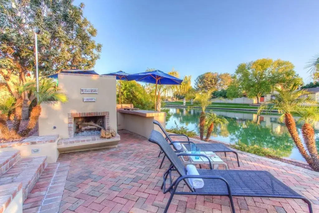 Mesa Lake Front House With Pool and Hot Tub