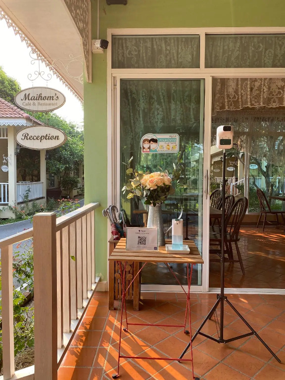 Ruenmaihom Riverside Cottage