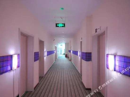 Caiyunju Hotel