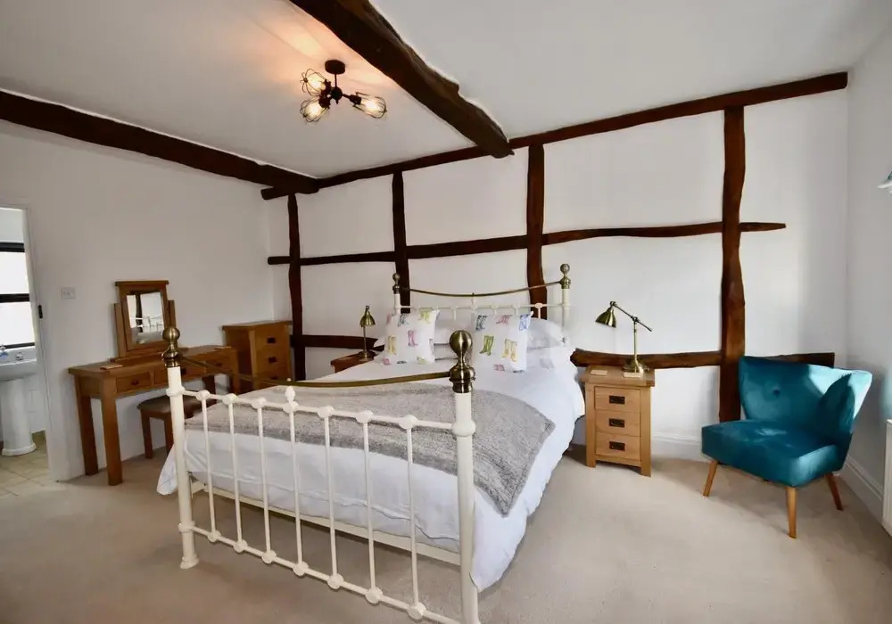 Old Byre is a Stunning Dog Friendly Barn Conversion Sleeps 6