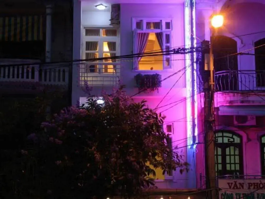 Huế thương Hotel