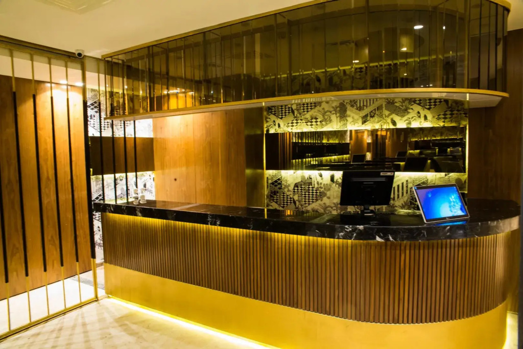 Отель Pyramisa Suites Hotel Cairo