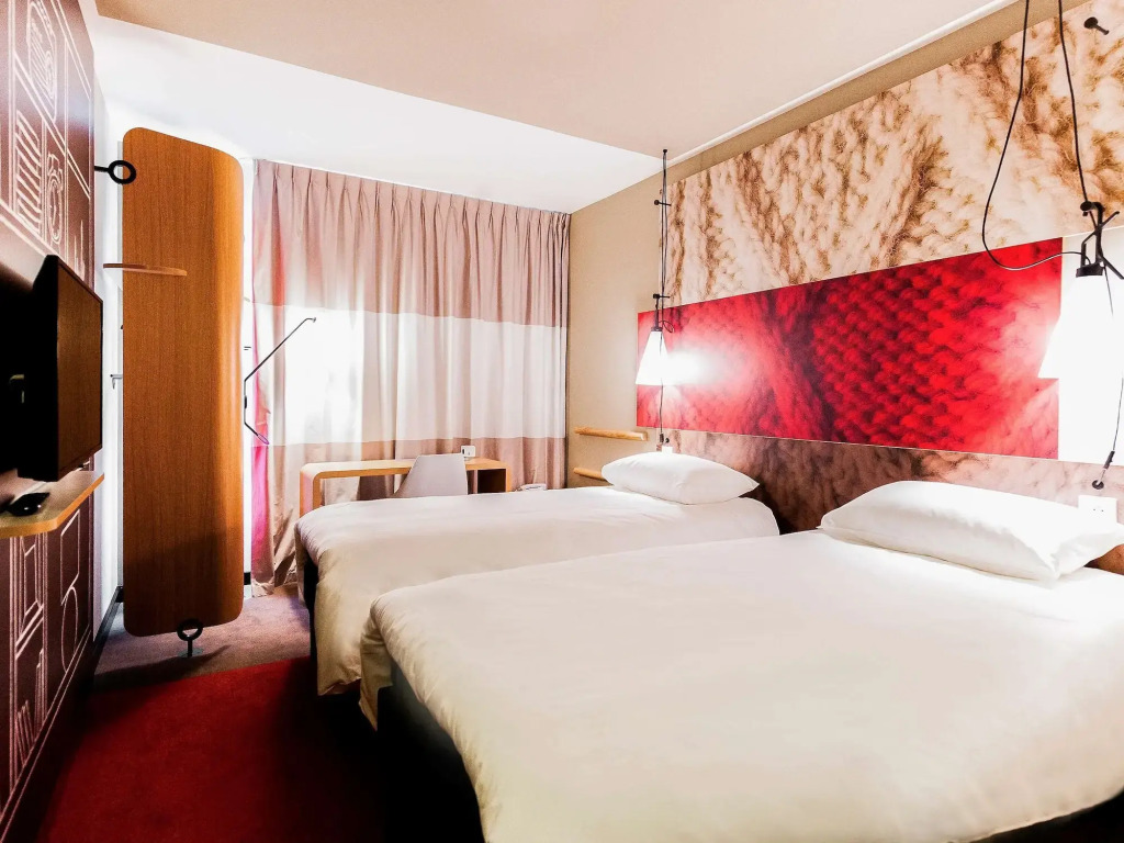 Ibis Poznan Polnoc