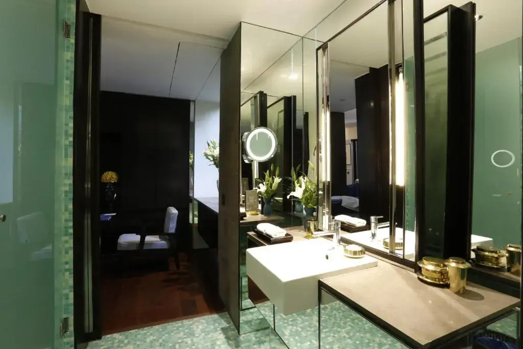 The Lodhi   A member of The Leading Hotels Of The World