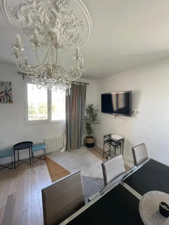 Très joli appartement mignon confortable à Paris Villeneuve-la-Garenne