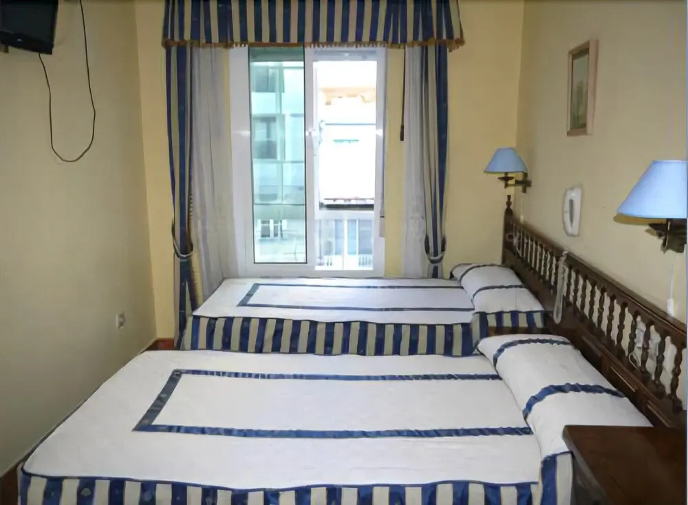 Hostal Casais