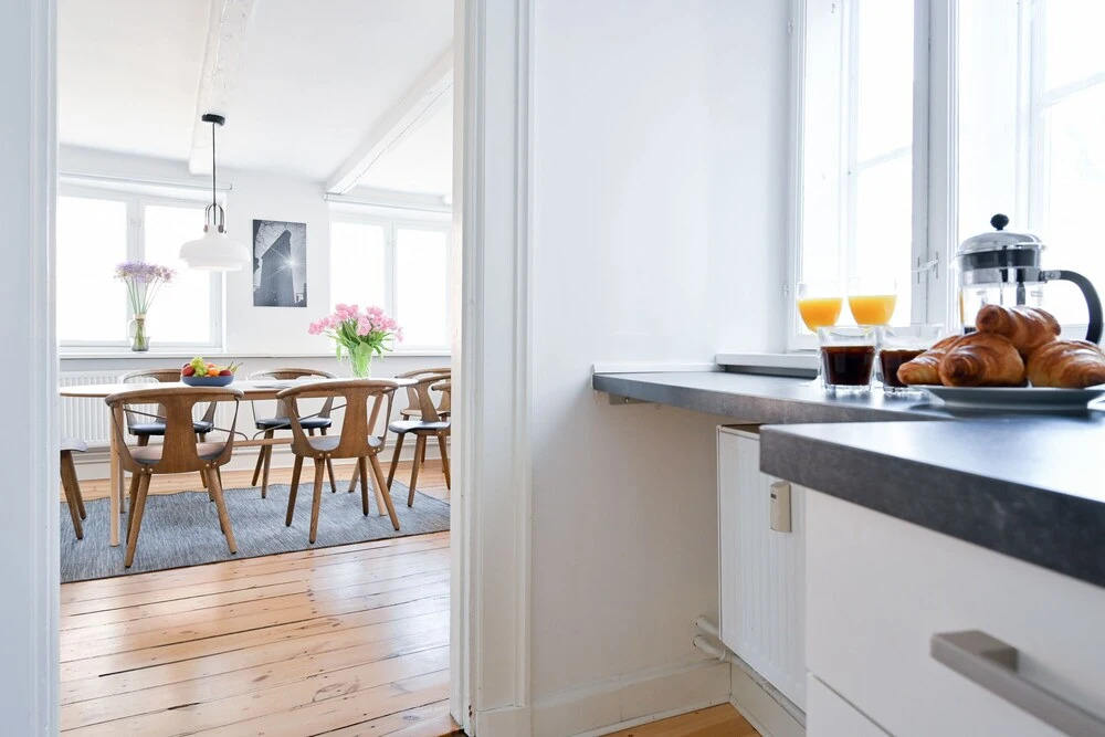 Sanders Penny - Cute 2-bdr Apt in City Center