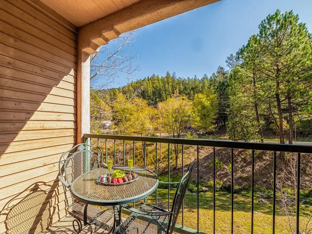 Canyon Creek Lodge 218
