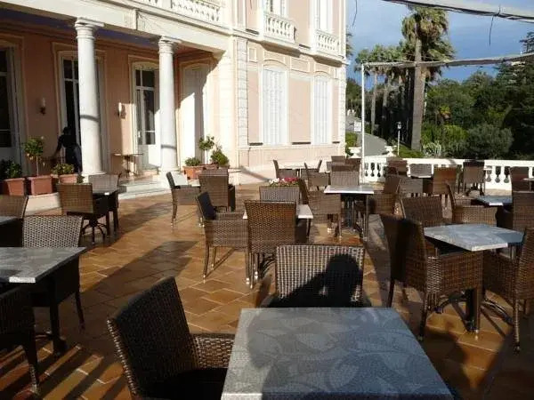 Hotel Les Tourelles