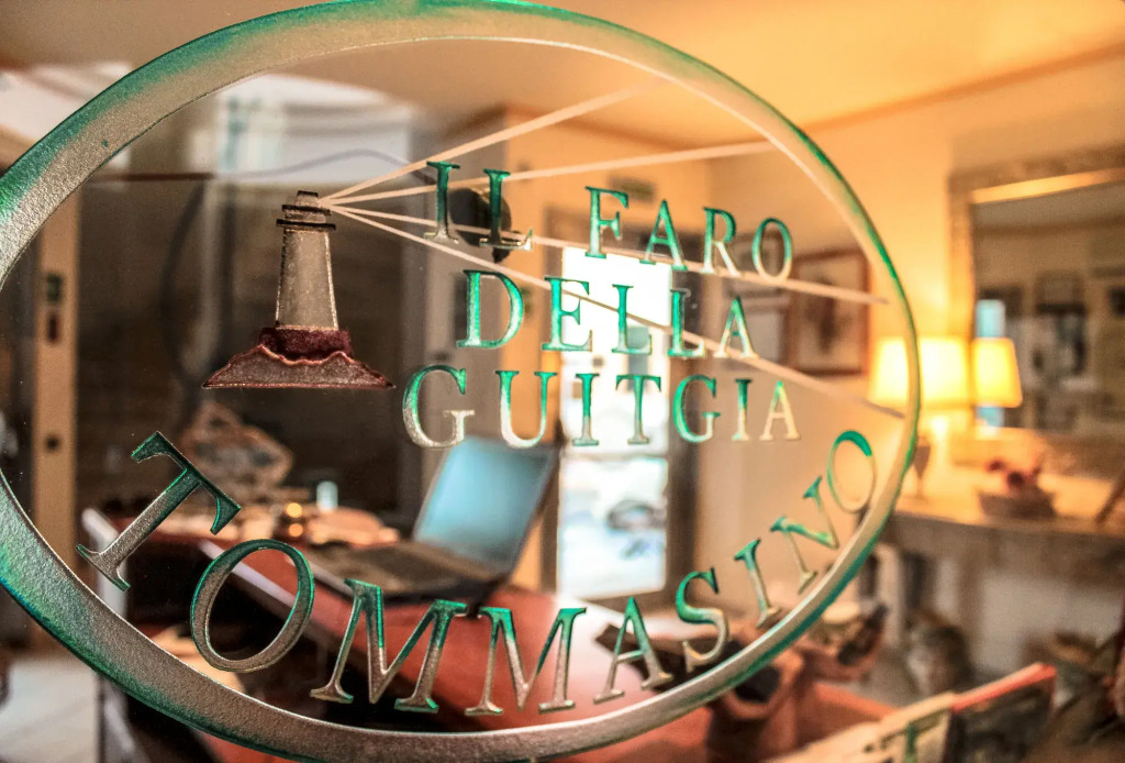 Hotel Il Faro Della Guitgia Tommasino