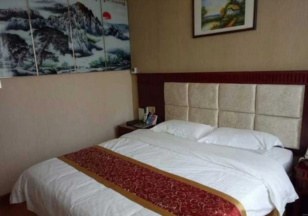 GreenTree Inn Hebei Chengde Luanping Luanyang Road Xiangyuan Road Express Hotel