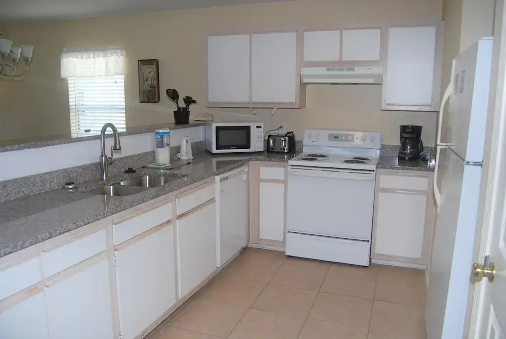 Fairways At Riveroaks 23d 3 Bedroom Condo by RedAwning