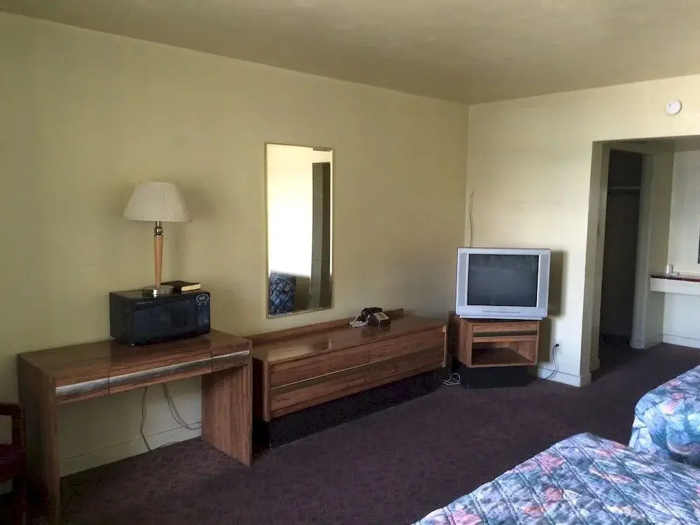 Desert Sands Motel