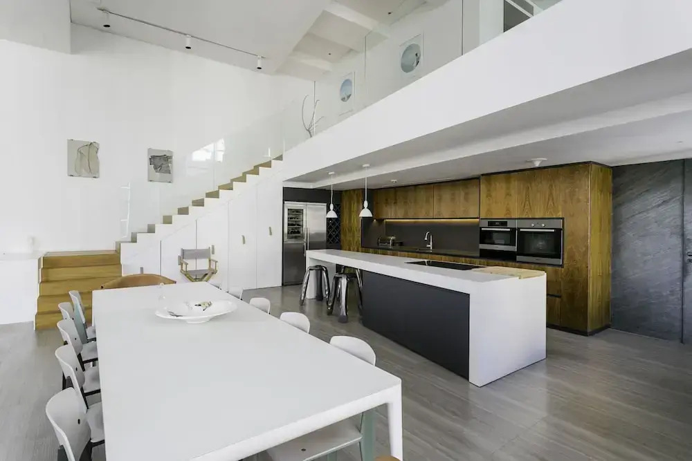 Deluxe Holiday Homes - East Heights 1