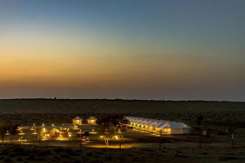 Golden Sandstone Hotel Desert Safari Camp