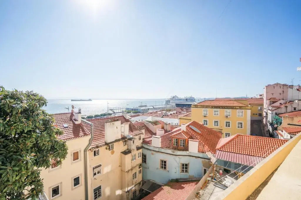 Spectacular terrace view of Tagus