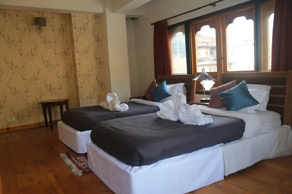 Hotel Golden Roots