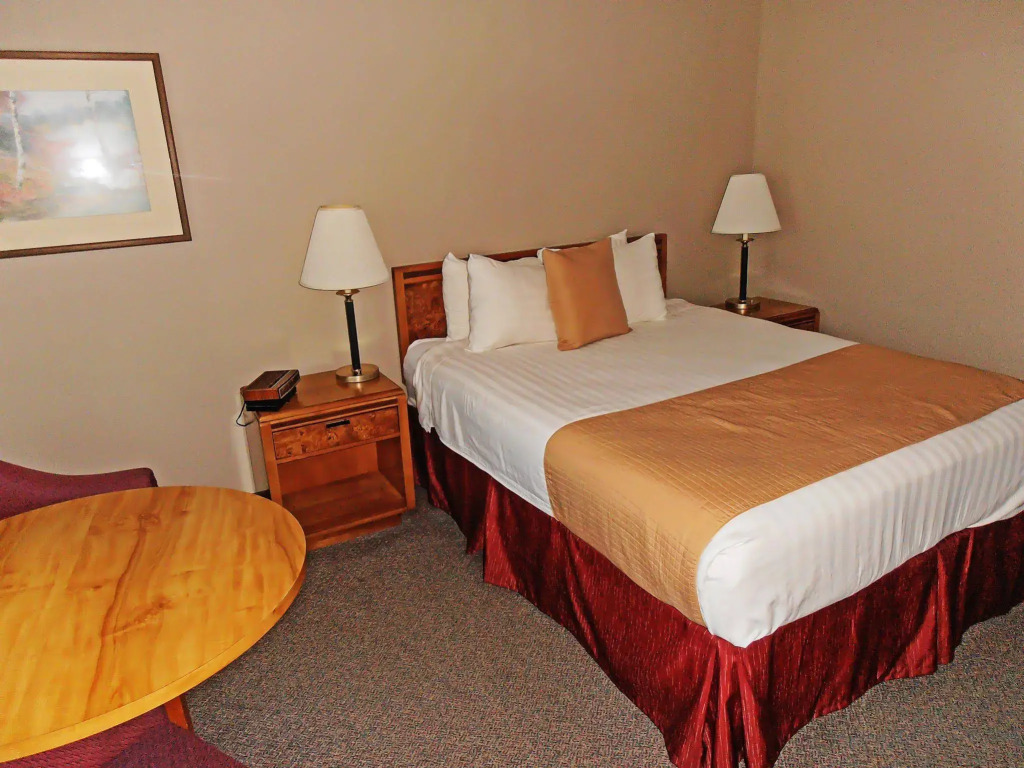 Clarion Inn