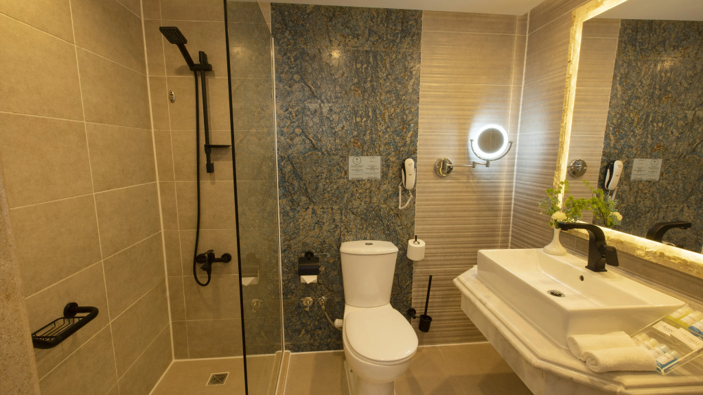 Amwaj Oyoun Resort