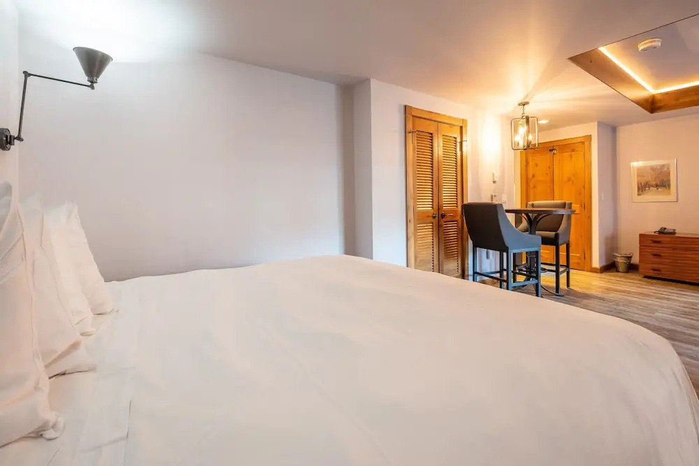 Studio Efficiency Unit With Balcony Over Mountaineer Square 1 Bedroom Condo - No Cleaning Fee! by RedAwning