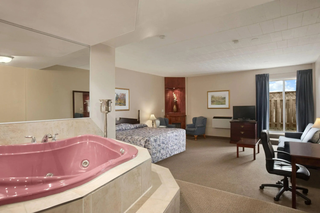 Travelodge by Wyndham Cambridge - Waterloo