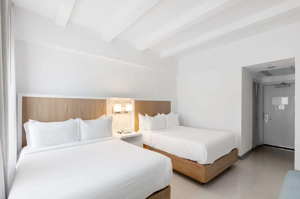 The Townhouse Hotel