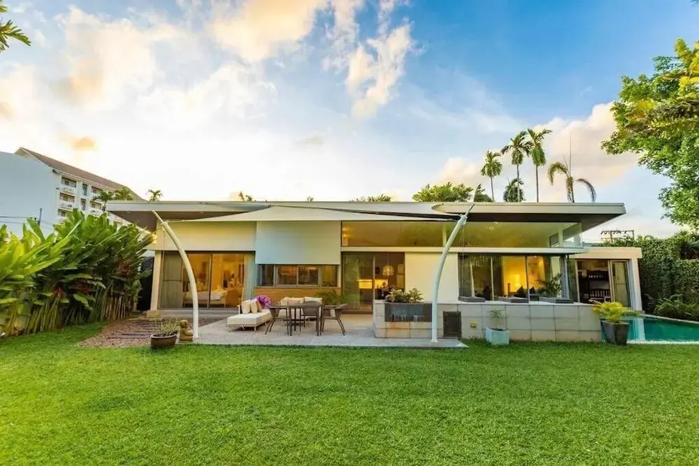 FullLuxuryTopOfTheRangeGreatLocationv128