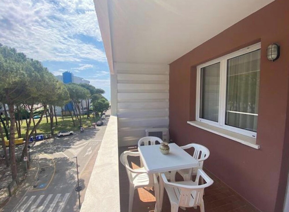 Well-equipped Apartment on the Seafront of Lignano
