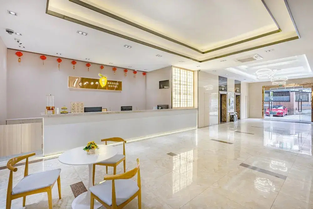 Lemon Breeze Hotel