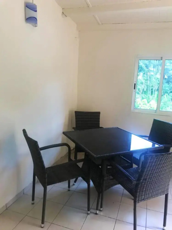 House With one Bedroom in Le Gosier, With Enclosed Garden - 3 km From the Beach