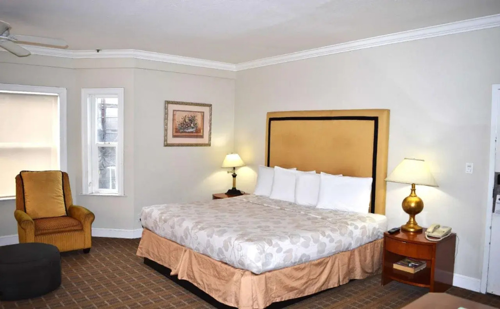 Americas Best Value Inn & Suites - SoMa