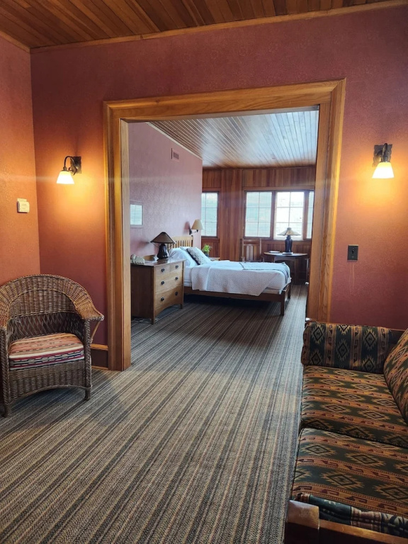 Roycroft Inn