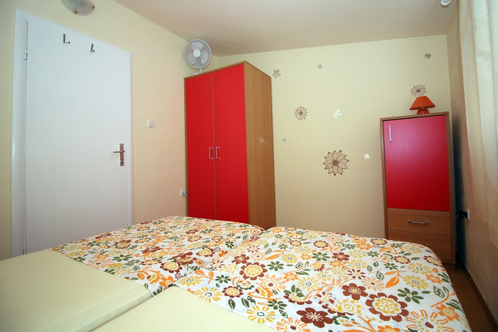 Apartment Tecupa - 50 M from the sea : A1 Tisno, Island Murter