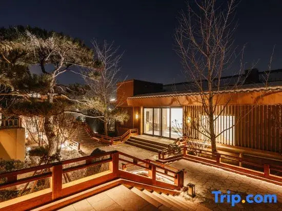 Yunmu Hot Spring Resort