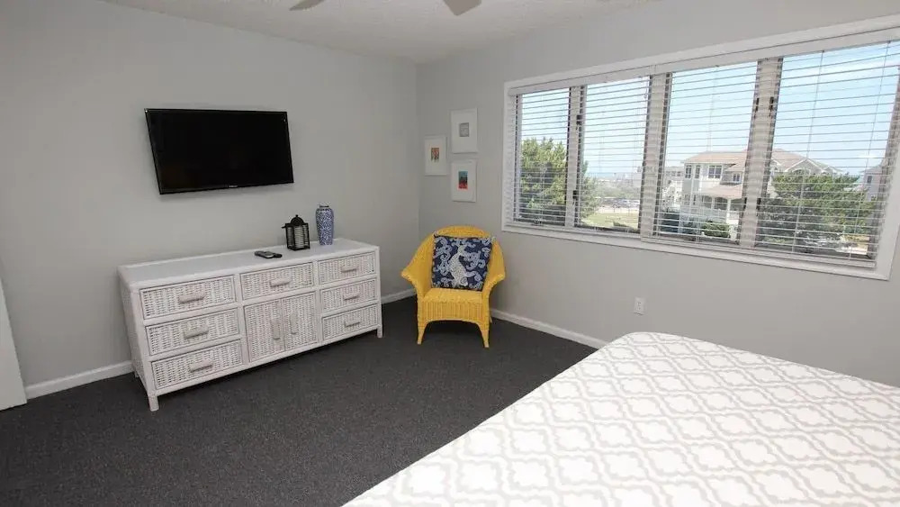 Stella Maris - 4 Br home by RedAwning