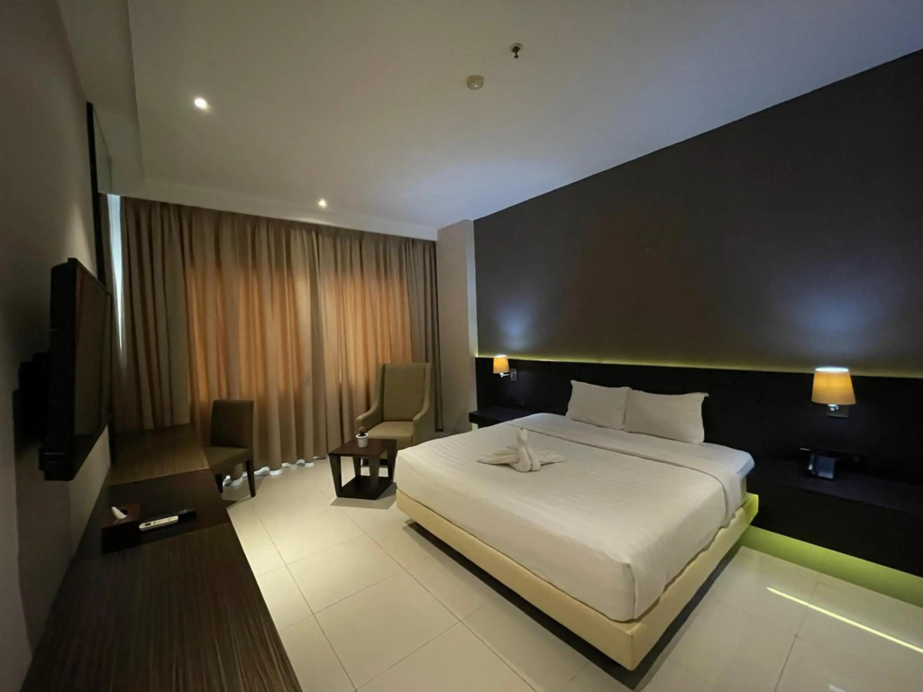 Grand Arjuna Hotel