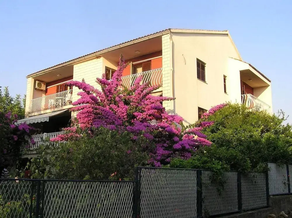 Ljube - Quiet Location & Close to the Beach - A1
