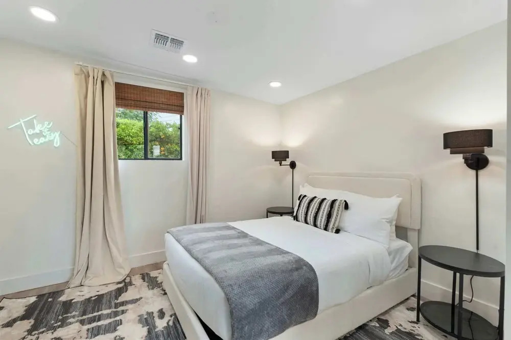 NEW The Palmera Updated 4BR Retreat w Pool