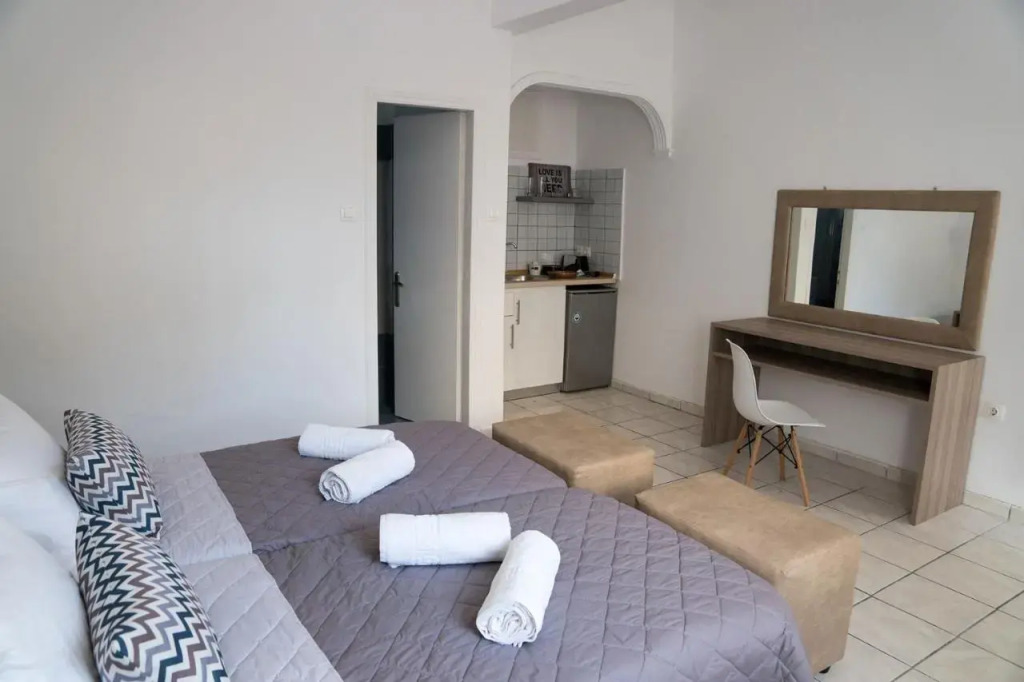 Stavros Beach Hotel