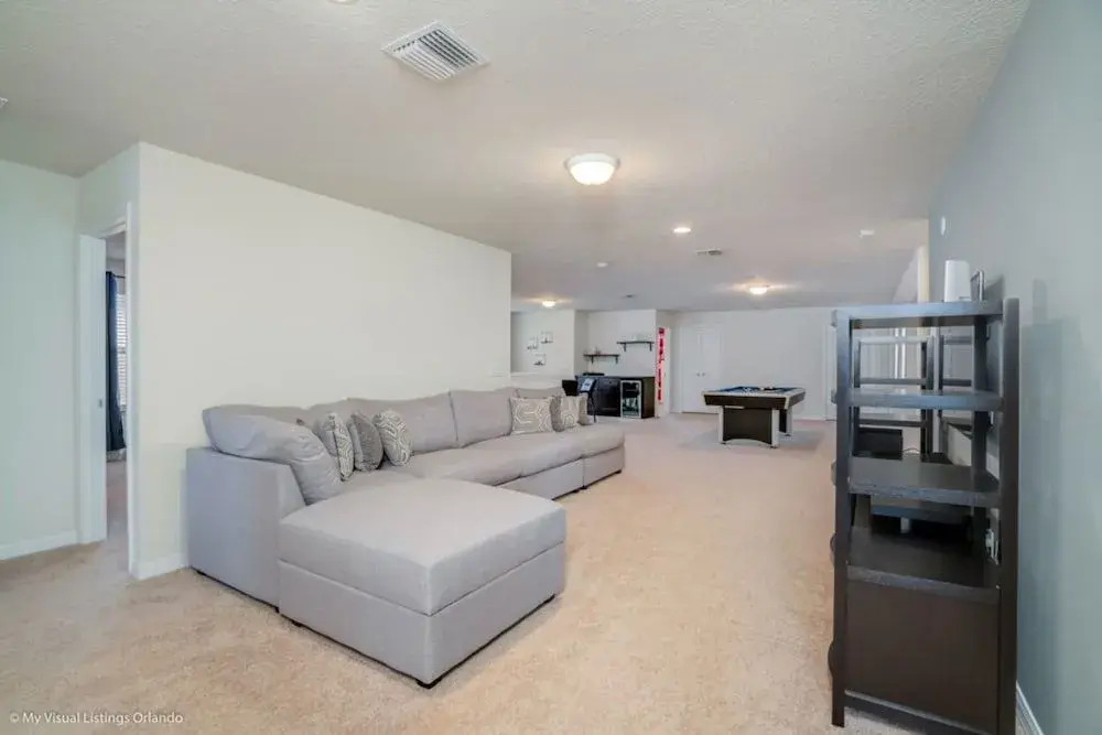 Windsor at Westside 8852cor