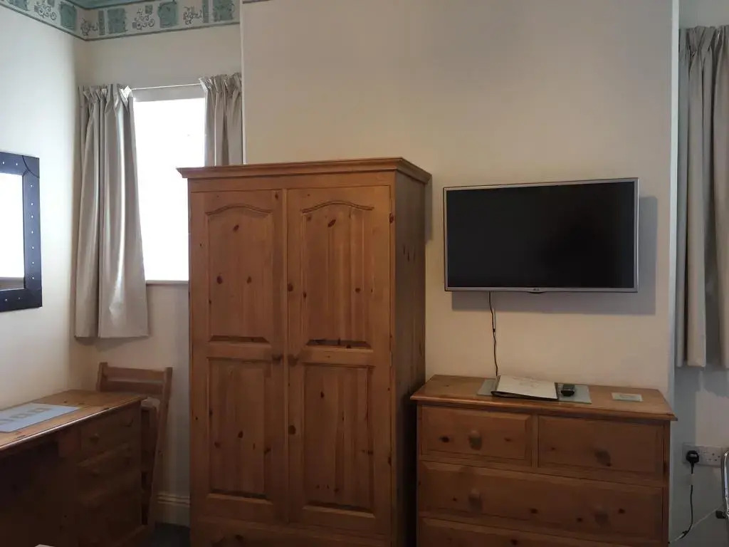 Elnor Guest House